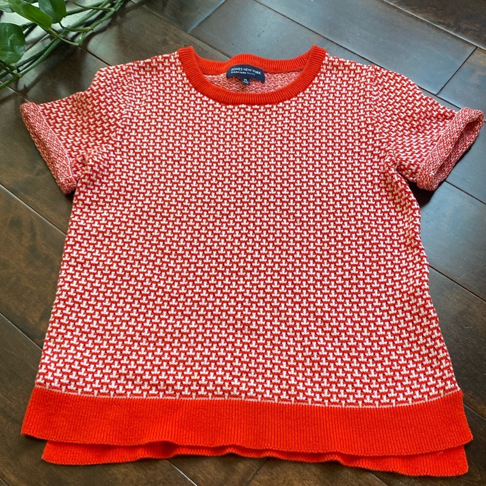 Cute short sleeve sweater